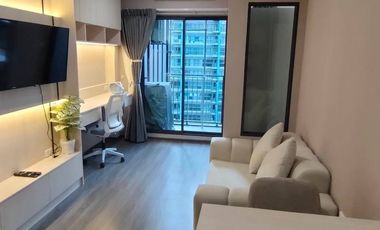 Condo en alquiler de 1 habitaciones en Bang Rak, Bangkok