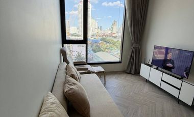 Condo en alquiler de 1 habitaciones en Khlong San, Bangkok