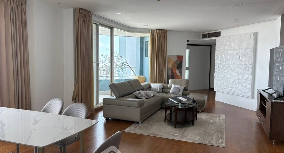 For rent 3 bedrooms condo in Bang Kho Laem, Bangkok