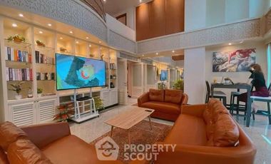 For rent 4 bedrooms condo in Pathum Wan, Bangkok
