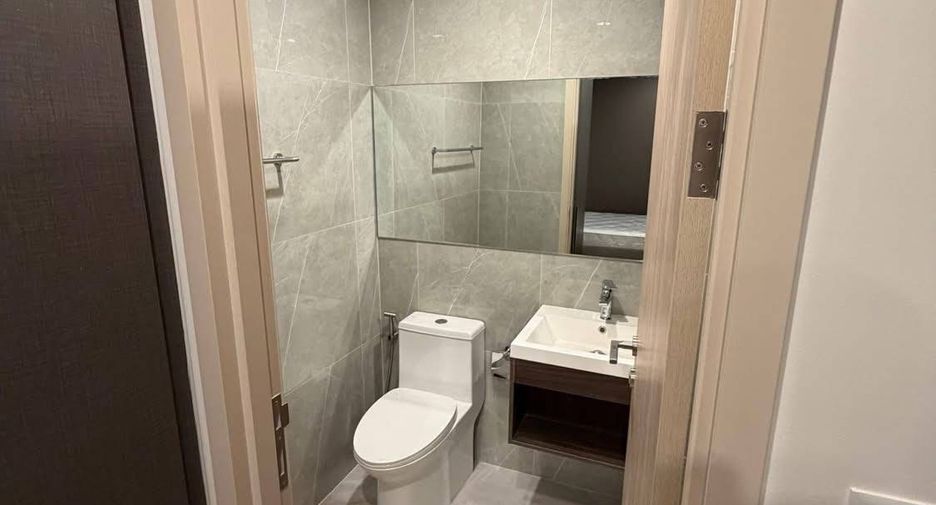 For rent 1 bed condo in Huai Khwang, Bangkok