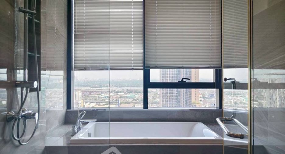 For rent 1 bed condo in Khlong Toei, Bangkok