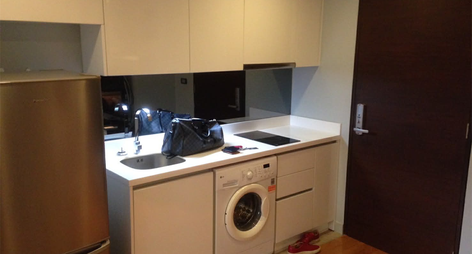 For sale 1 bed condo in Sathon, Bangkok