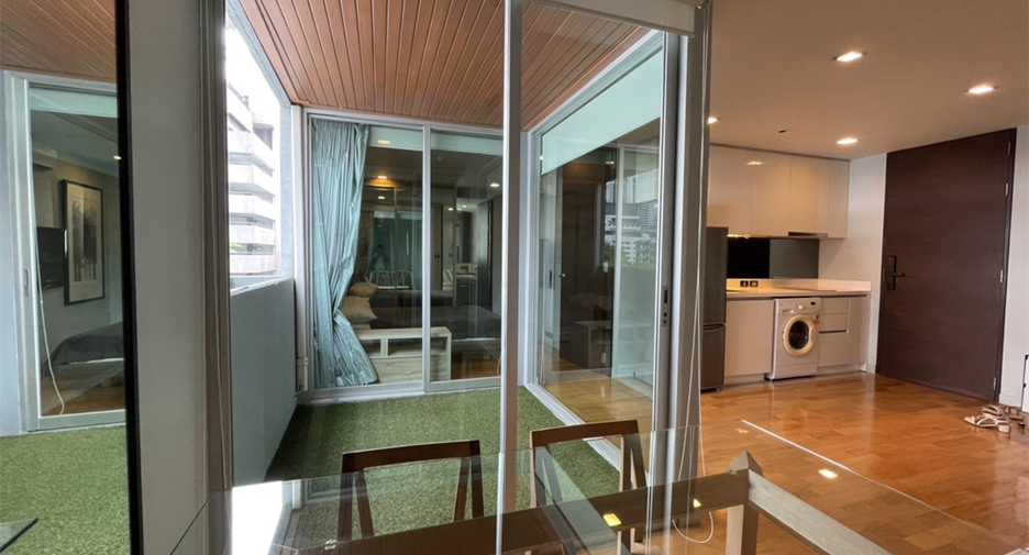 For sale 1 bed condo in Sathon, Bangkok