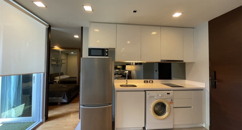 For sale 1 bed condo in Sathon, Bangkok