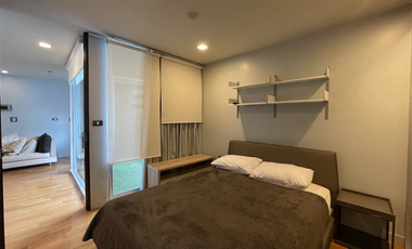 For sale 1 Beds condo in Sathon, Bangkok
