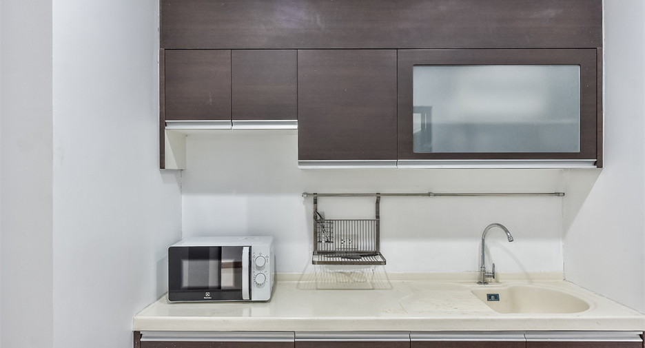 Condo en venta de 2 habitaciones en Yan Nawa, Bangkok