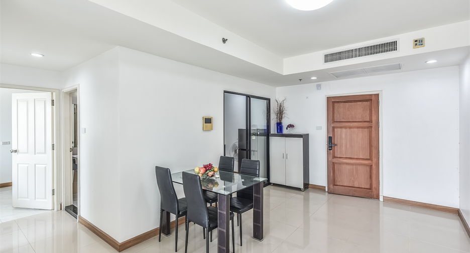 Condo en venta de 2 habitaciones en Yan Nawa, Bangkok