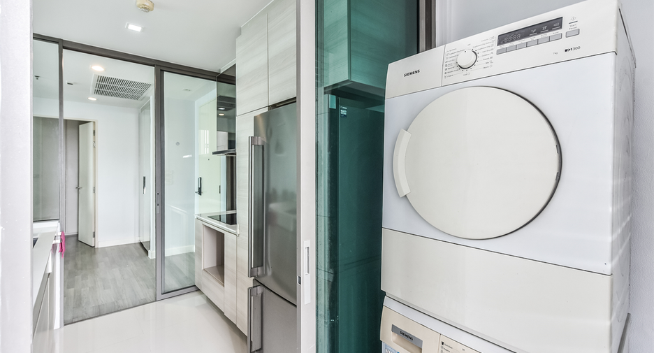 Продажа 2 спальни кондо в Кхлонг Сан, Бангкок
