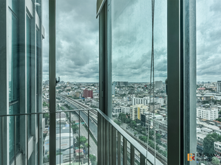 Condo en venta de 2 habitaciones en Khlong San, Bangkok