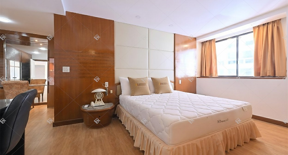 Condo en venta de 3 habitaciones en Khlong Toei, Bangkok