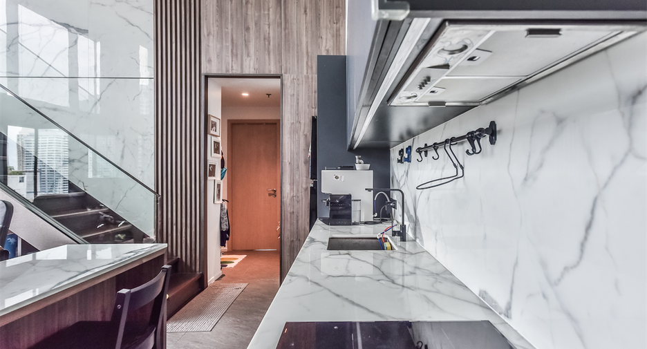 Condo en venta de 2 habitaciones en Sathon, Bangkok