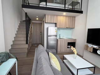 Продажа 1 кровать кондо в Пхра Кханонг, Бангкок