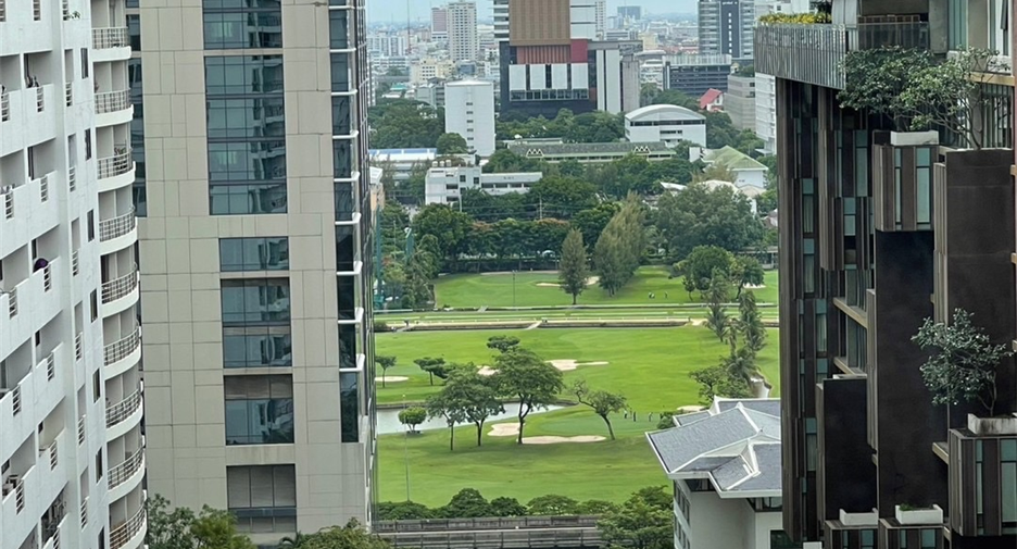For sale 2 ベッドルーム condo in Pathum Wan, Bangkok