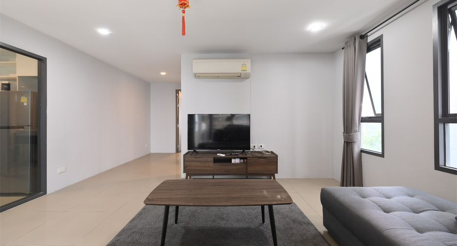 Wohnung zum Kauf mit 2 Zimmer in Khlong Toei, Bangkok
