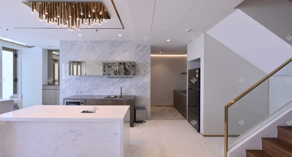 For sale 2 bedrooms condo in Pathum Wan, Bangkok