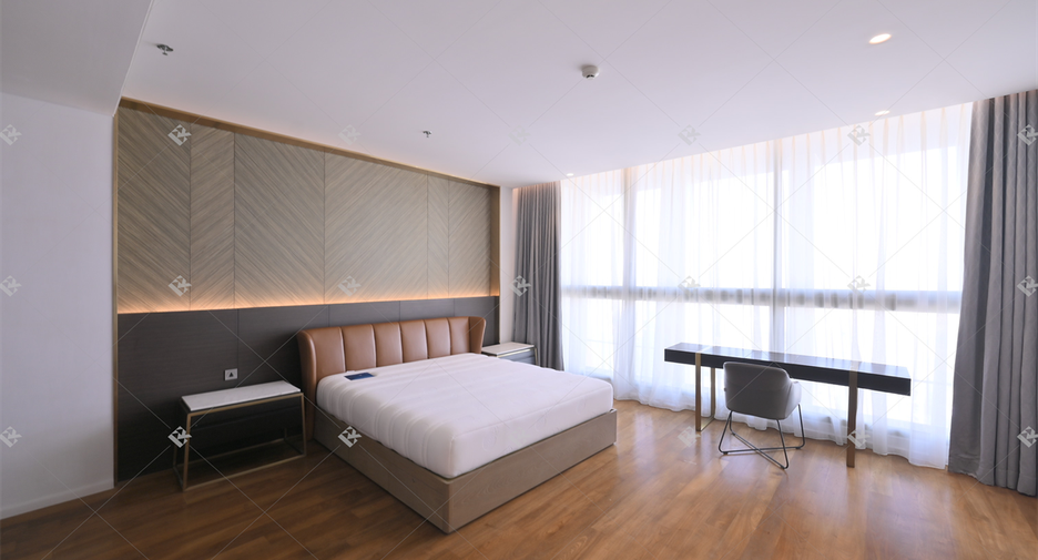 For sale 2 bedrooms condo in Pathum Wan, Bangkok
