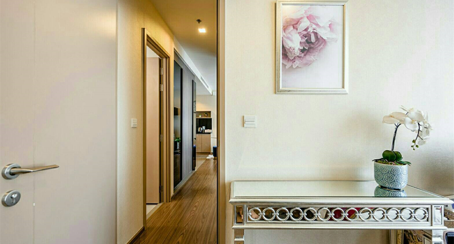 For sale 2 bedrooms condo in Khlong Toei, Bangkok