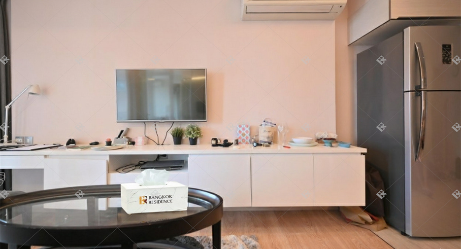 For sale 1 bed condo in Watthana, Bangkok