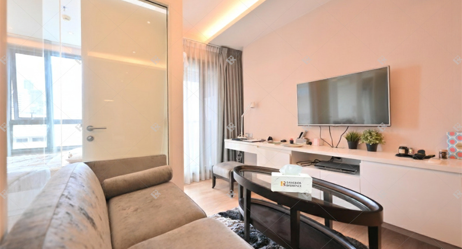 For sale 1 bed condo in Watthana, Bangkok