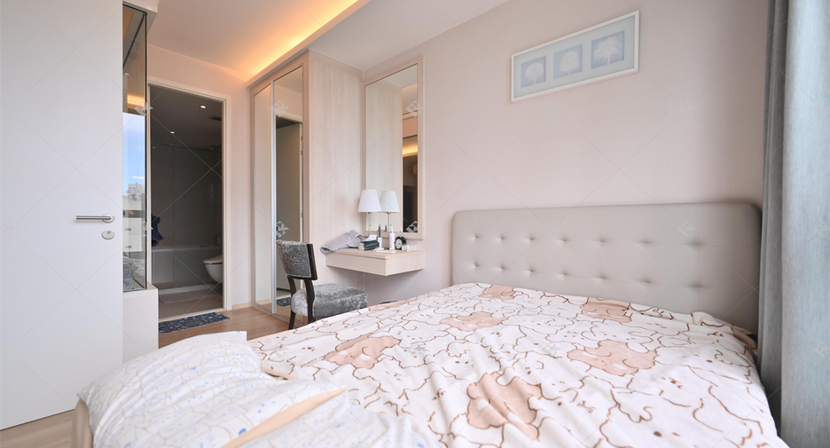 For sale 1 bed condo in Watthana, Bangkok