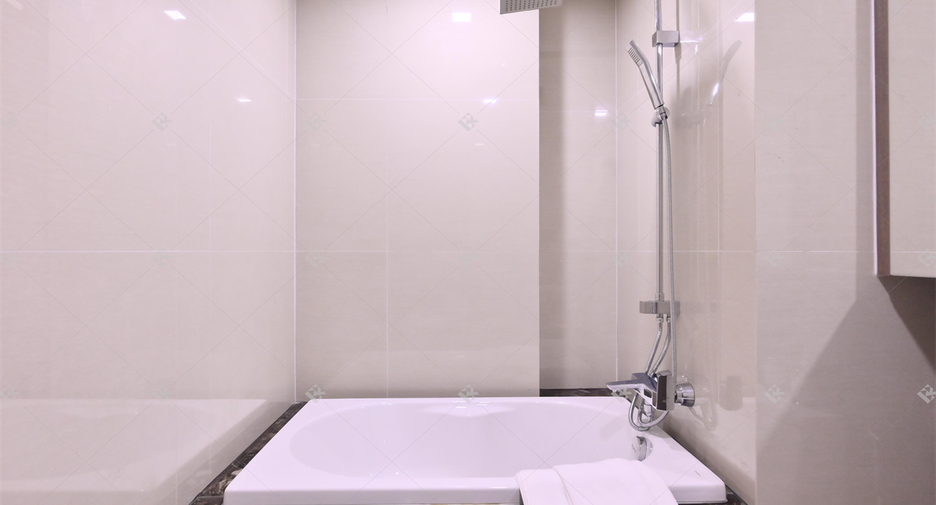 À vendre 2 chambres condo à Watthana, Bangkok