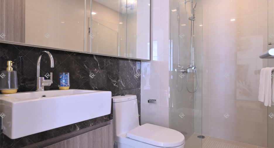 À vendre 2 chambres condo à Watthana, Bangkok