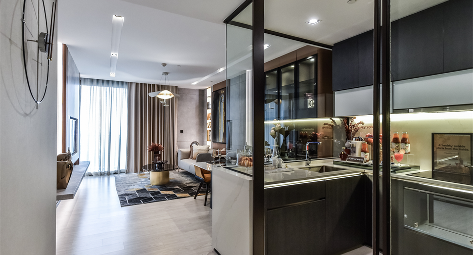 For sale 2 bedrooms condo in Khlong Toei, Bangkok