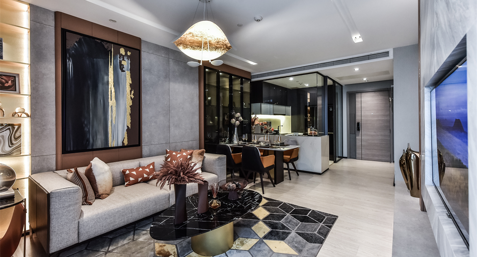 For sale 2 bedrooms condo in Khlong Toei, Bangkok