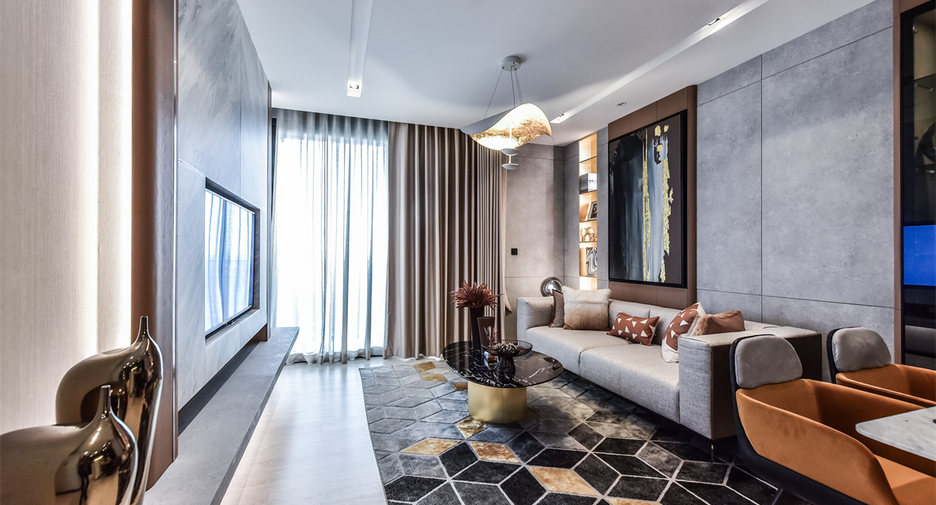 For sale 2 bedrooms condo in Khlong Toei, Bangkok