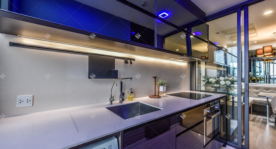 For sale 2 bedrooms condo in Sathon, Bangkok