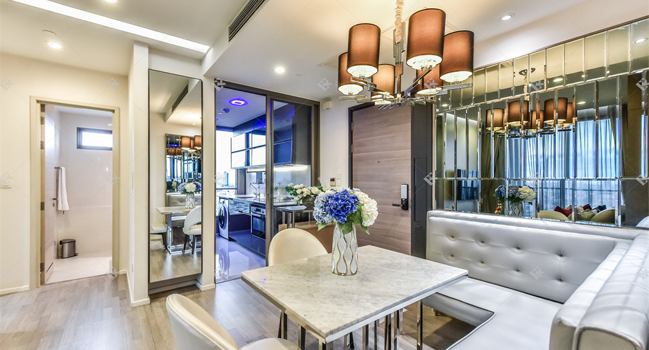 For sale 2 bedrooms condo in Sathon, Bangkok