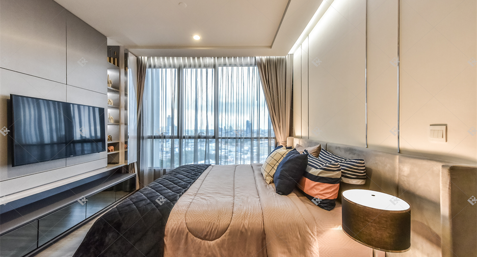 For sale 2 bedrooms condo in Sathon, Bangkok