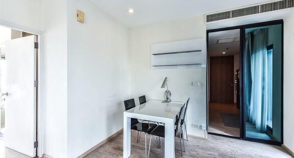 Wohnung zum Kauf mit 1 Zimmer in Khlong Toei, Bangkok
