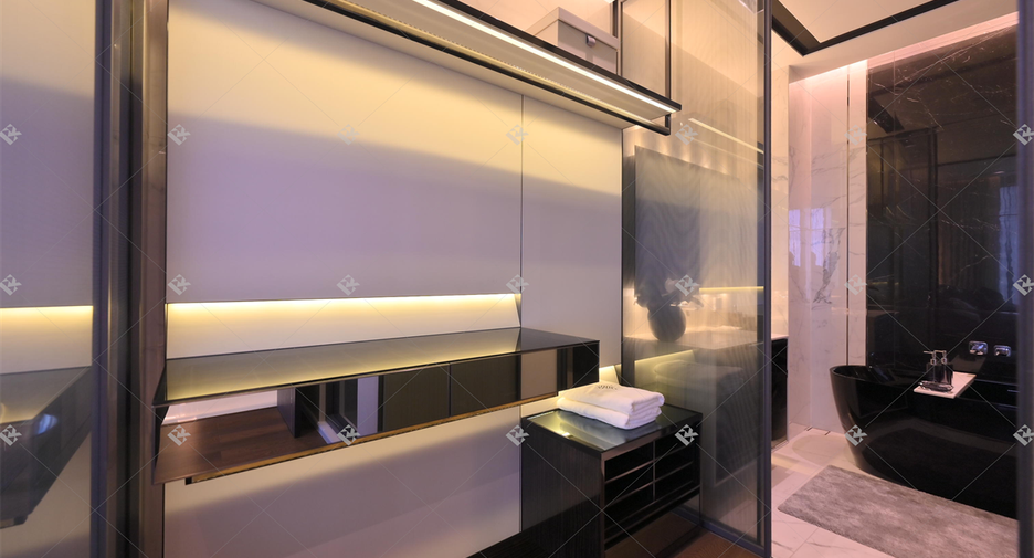 For sale 2 bedrooms condo in Watthana, Bangkok