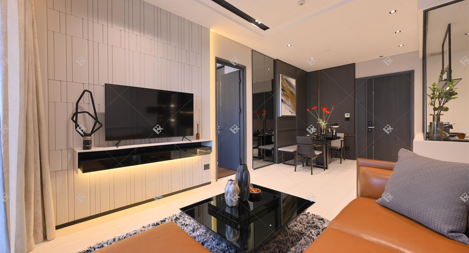 For sale 2 bedrooms condo in Watthana, Bangkok