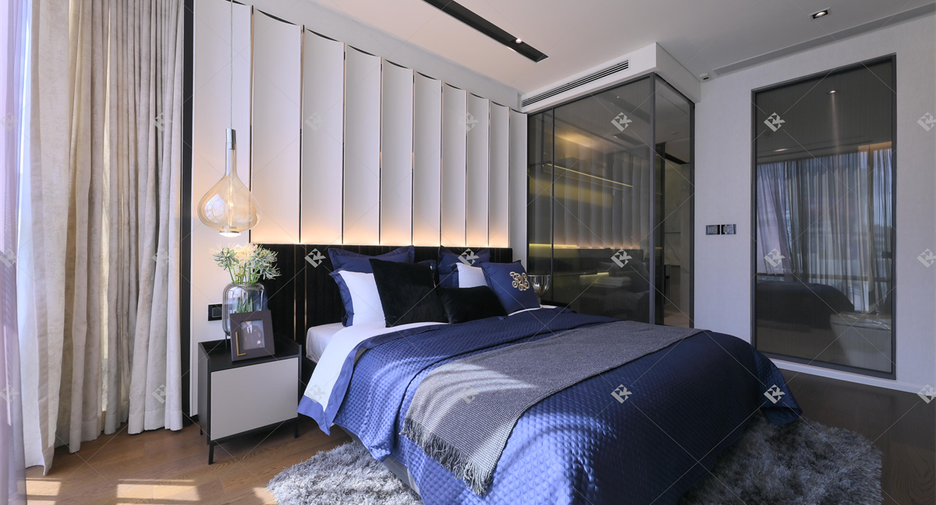 For sale 2 bedrooms condo in Watthana, Bangkok