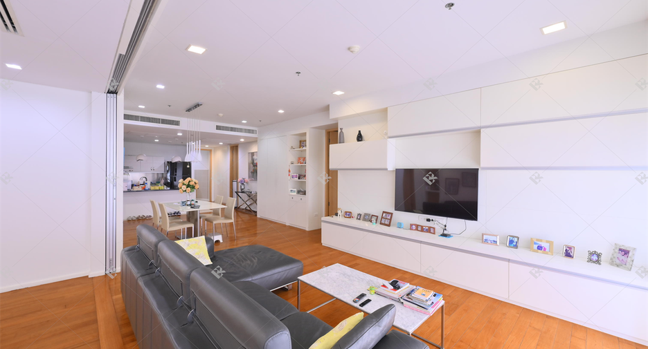 Wohnung zum Kauf mit 3 Zimmer in Khlong Toei, Bangkok