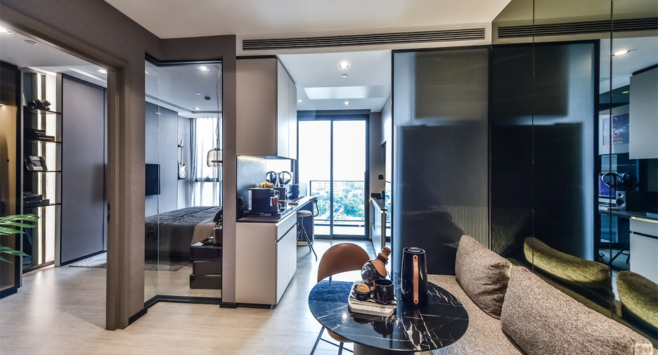For sale 1 bed condo in Khlong Toei, Bangkok