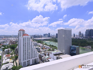 For sale 3 ベッドルーム condo in Khlong Toei, Bangkok