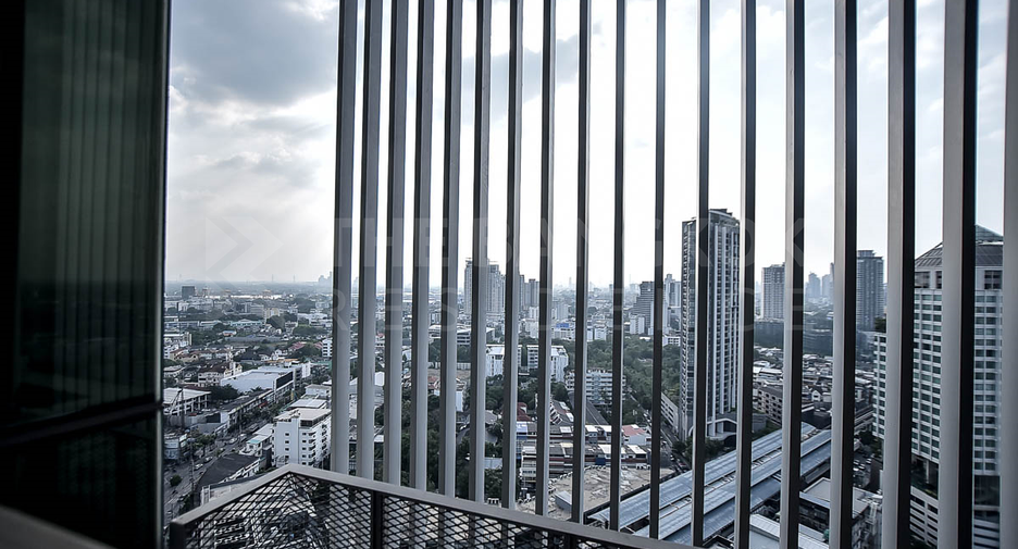 À vendre 1 chambre condo à Khlong Toei, Bangkok