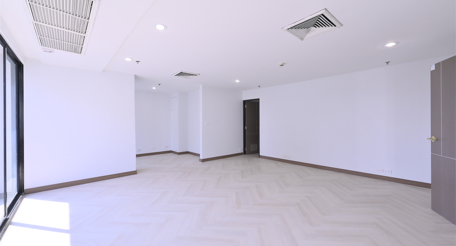 Condo en venta de 4 habitaciones en Watthana, Bangkok