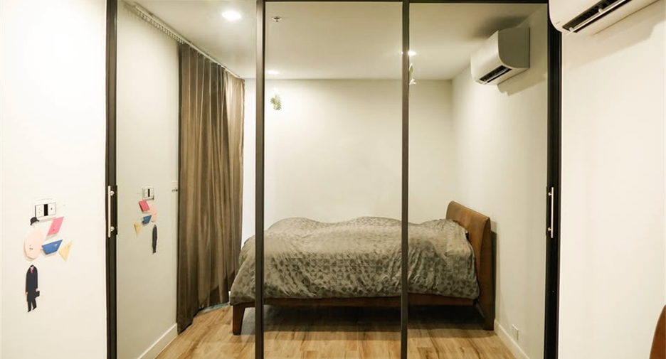For sale 1 bed condo in Khlong Toei, Bangkok