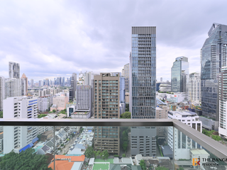 Condo en venta de 2 habitaciones en Khlong Toei, Bangkok
