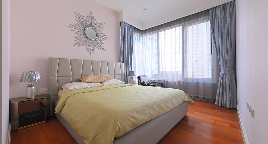 For sale 2 bedrooms condo in Pathum Wan, Bangkok