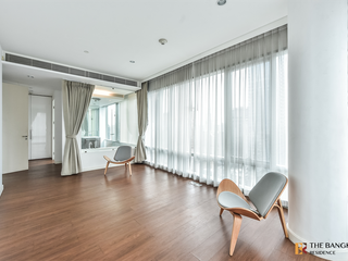 For sale 3 bedrooms condo in Pathum Wan, Bangkok