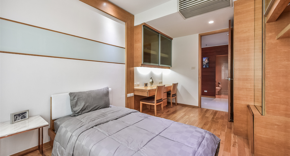 Condo en venta de 3 habitaciones en Sathon, Bangkok