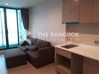 Wohnung zum Kauf mit 1 Zimmer in Phra Khanong, Bangkok