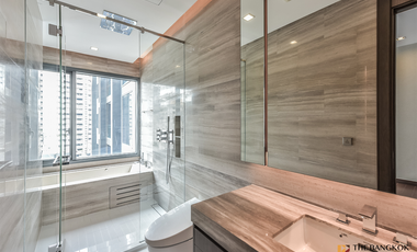 À vendre 2 chambres condo à Khlong Toei, Bangkok