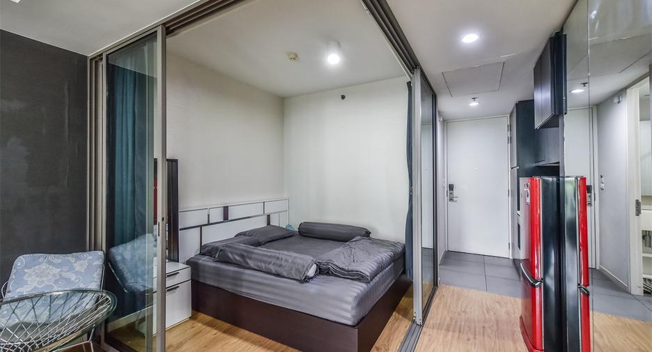 For sale 1 bed condo in Bang Rak, Bangkok
